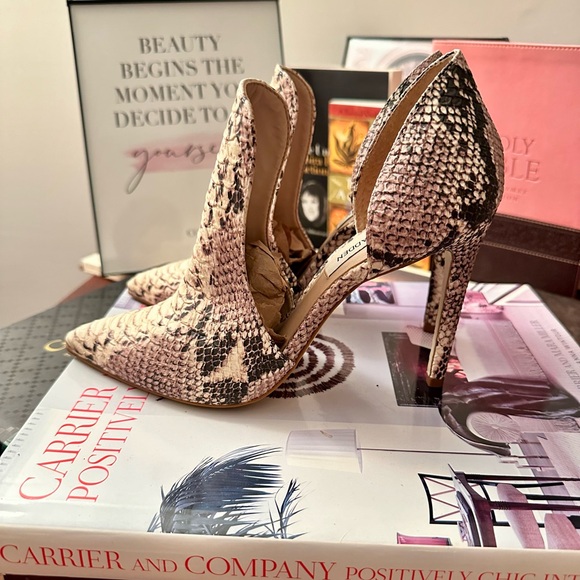 Steve Madden Dolly Snake Print 4” Pumps, Size 8 - Picture 2 of 9